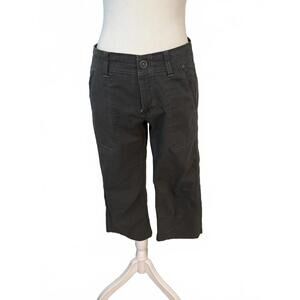 Kuhl Dark Grey Capri Hikers Size 6